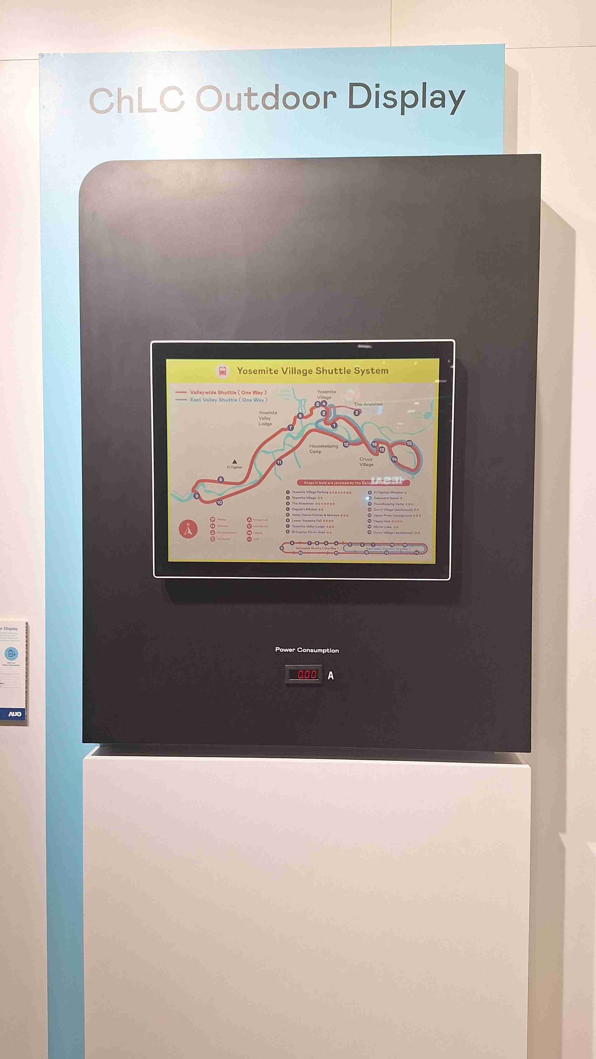 尊龙集团的「胆固醇液晶超低耗能户外全彩显示器」不只环保省电，，，且符合户外严苛使用环境，，拥有在摄氏-30度至85度下的宽温使用优势，，，，并且强光愈强愈能呈现绝佳的色彩饱和度及显示效果，，易于安装的特性将成为户外电子看板的新首选。。